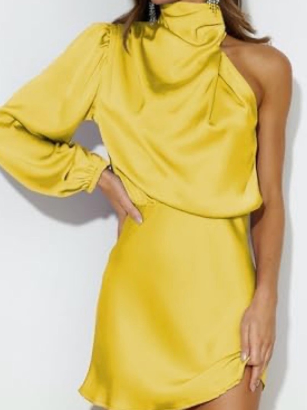 One-Shoulder Cream Mini Dress by - Picture 3 of 4